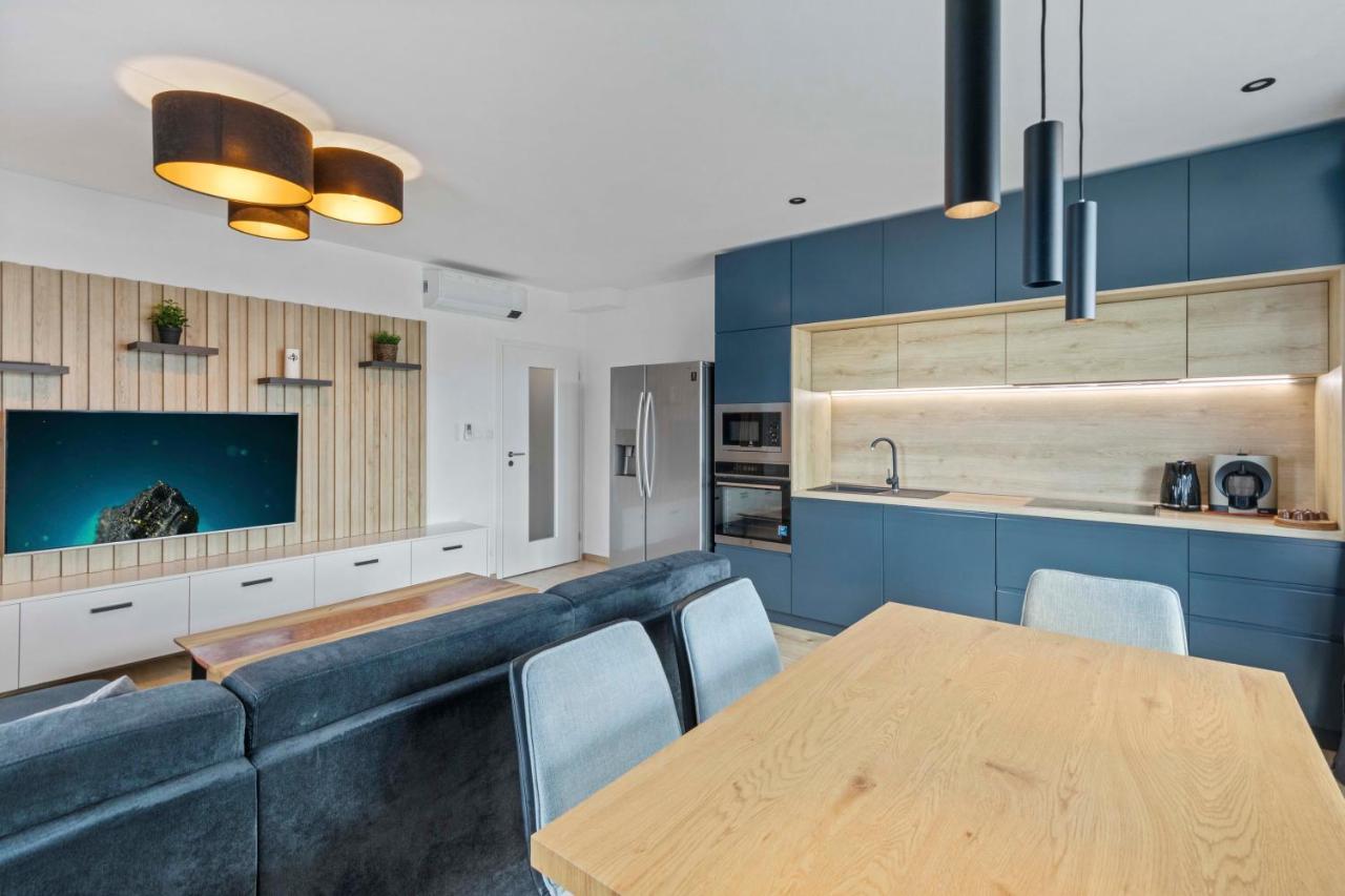 Lam Premiere - Ac - Awesome View In Bratislava Apartment Bagian luar foto